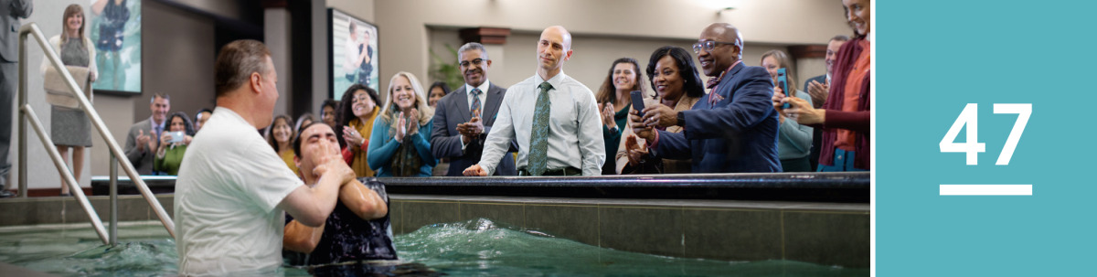Image 1: A Bible student contemplates baptism as he watches another man get baptized at an assembly.
