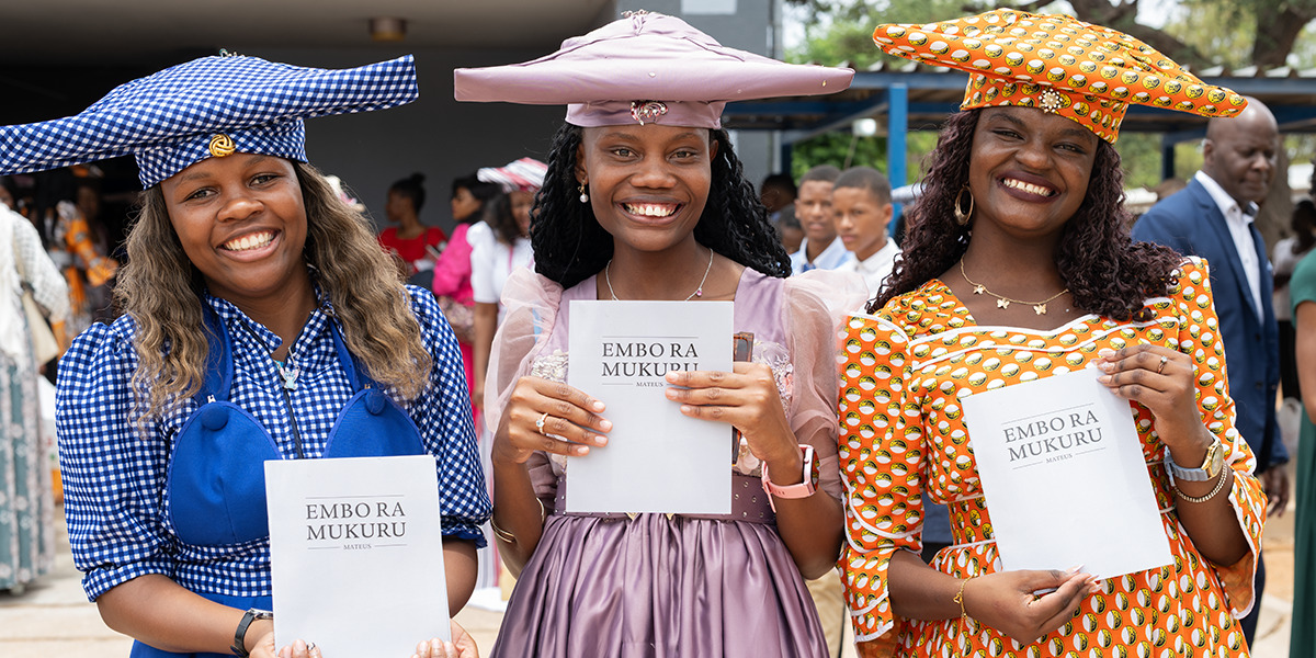 Bible Books Released in Two Languages During December 2025